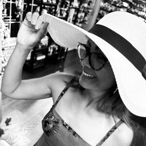 Meet your Posher, Marla